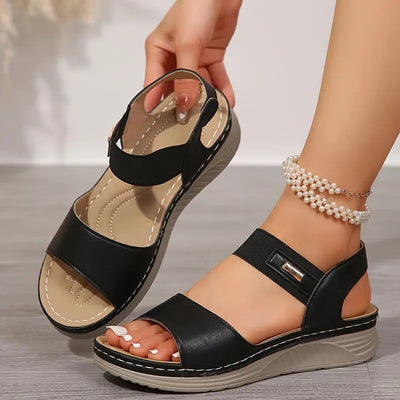 Carmen | Elegante sommersandaler med kilehæl