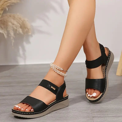 Carmen | Elegante sommersandaler med kilehæl