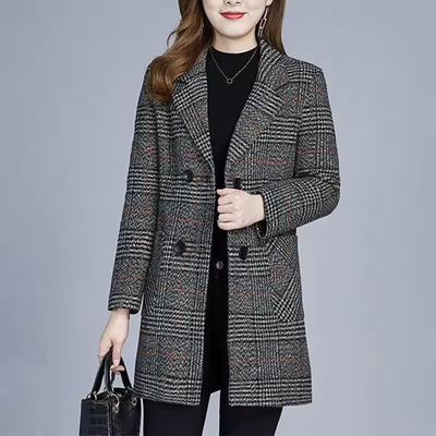 Dorothy | Elegant lang blazer dame med rutemønster