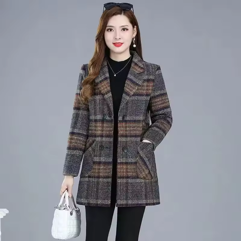 Dorothy | Elegant lang blazer dame med rutemønster