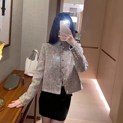Elsa | Elegant svart blazer med gullknapper