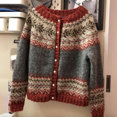 Asta | Grå strikket cardigan for elegant hverdagsbruk