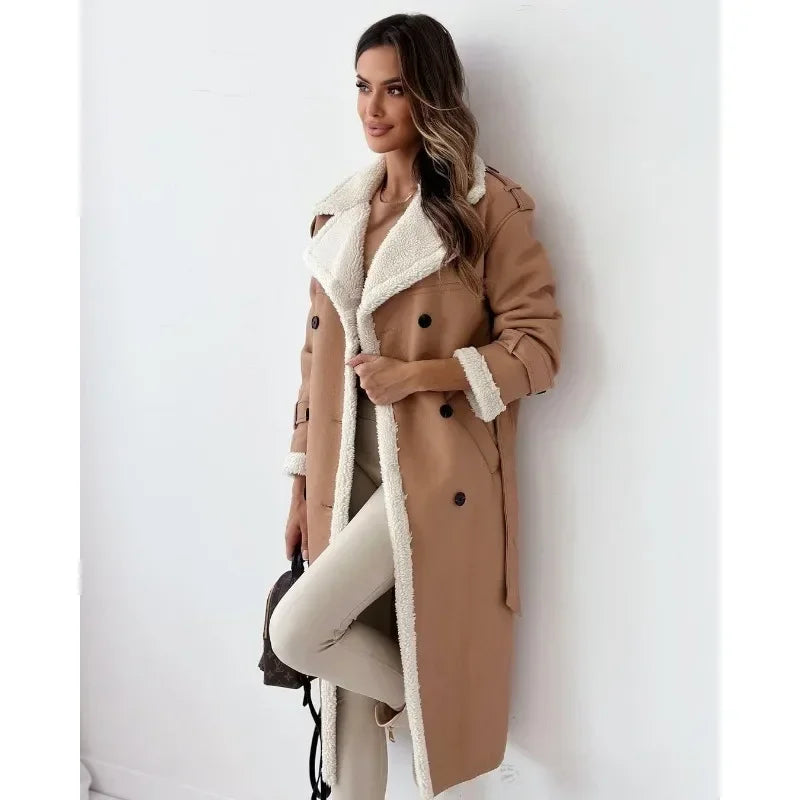 Monica | Elegant svart vinterkåpe med belte