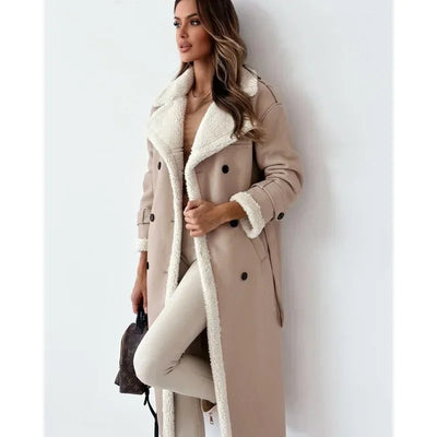 Monica | Elegant svart vinterkåpe med belte