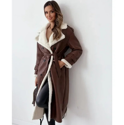Monica | Elegant svart vinterkåpe med belte