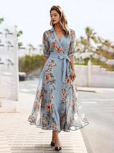 Orielia | Elegant V-hals sommerkjole med flytende silhuett