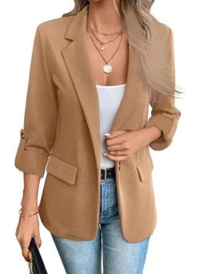 Vera | Avslappet blazer med rullermansjetter