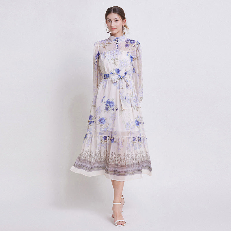 Zehlia | Elegant blomstrete kjole for sommerens anledninger