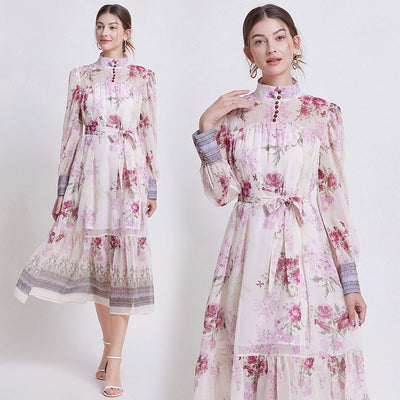 Zehlia | Elegant blomstrete kjole for sommerens anledninger